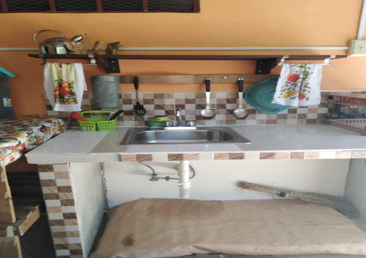 Hostal Familiar El Angel Panama B&B Pajonal Arriba Exteriör bild