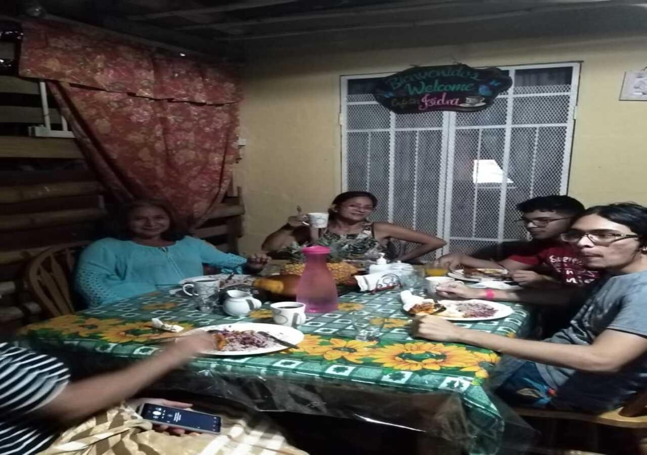 Hostal Familiar El Angel Panama B&B Pajonal Arriba Exteriör bild